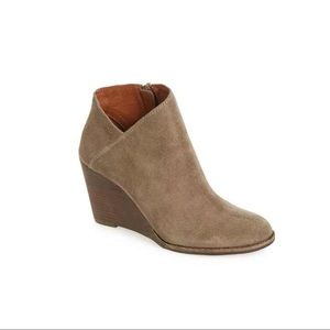 Lucky Brand Yankeena Leather Wedge Bootie Sz 9